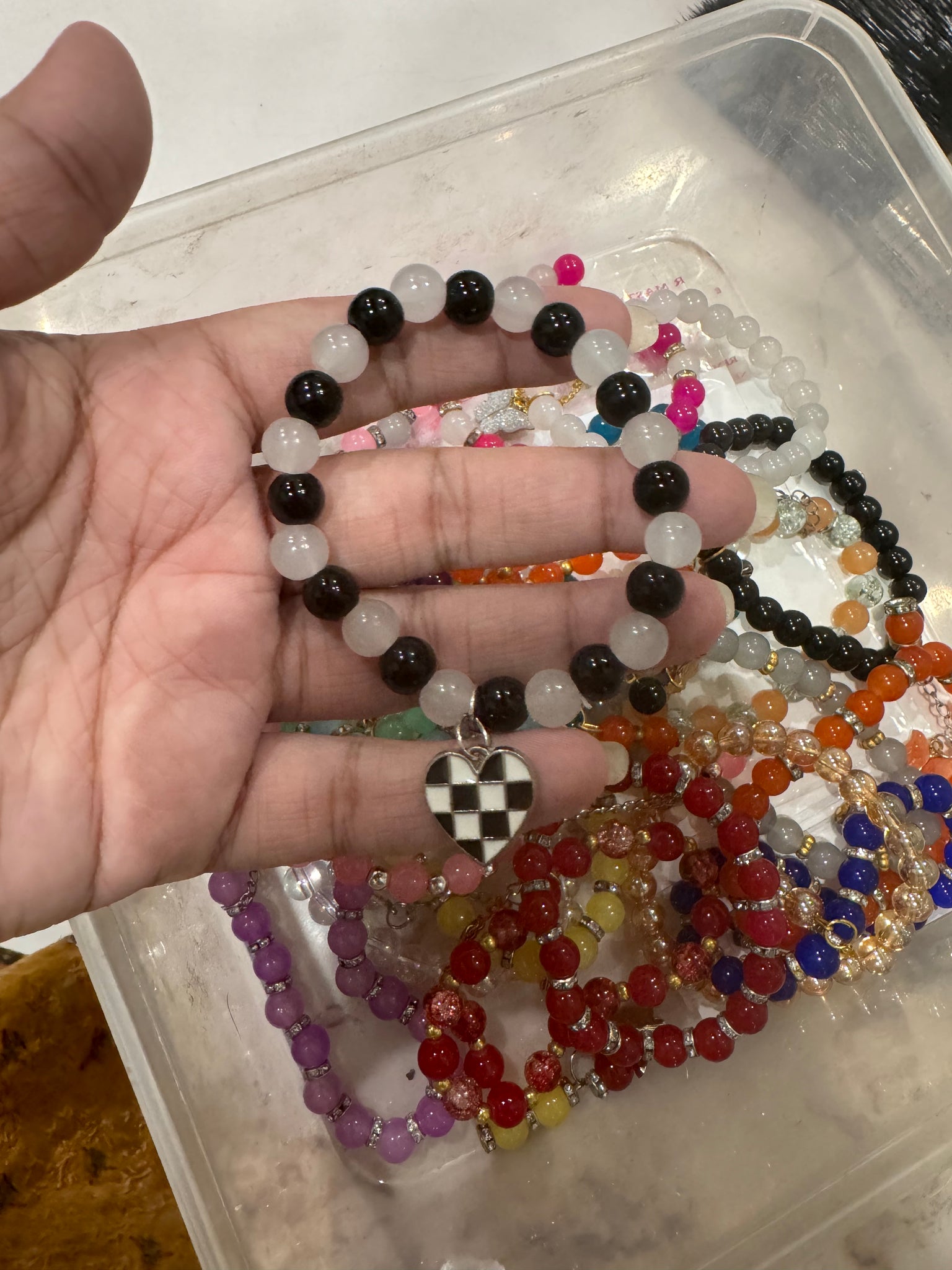 BEADS BRACELET (RANDOM)