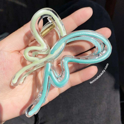 Butterfly hair claw(RANDOM COLOUR)